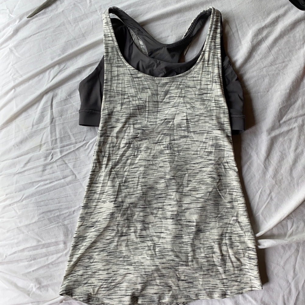 Lululemon tank with built in sports bra